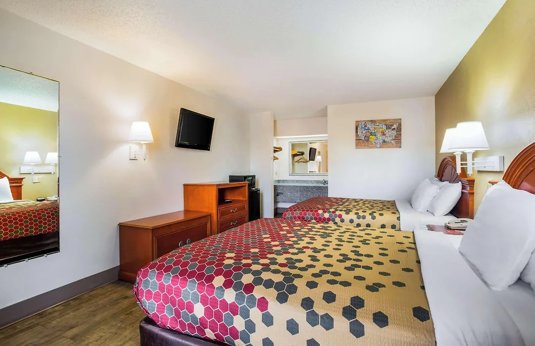 Econo Lodge Lebanon-1