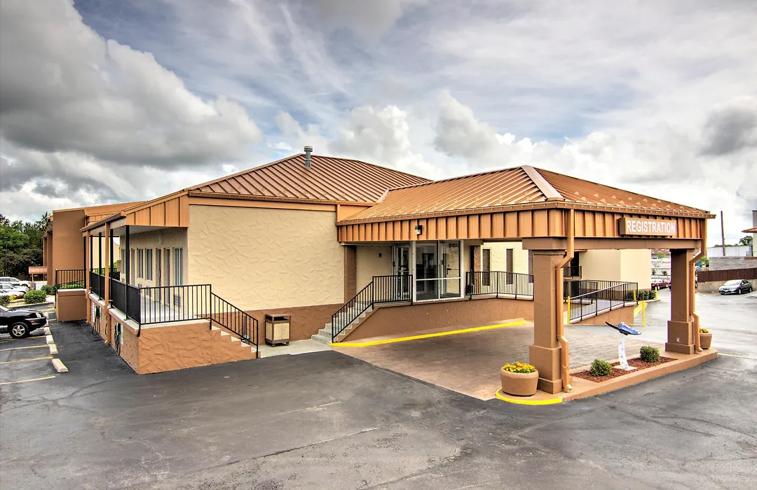 Best Western Center Pointe Inn-1