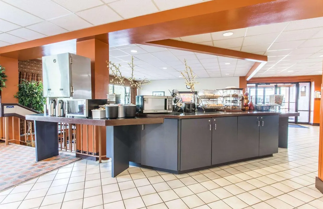 Baymont By Wyndham Cincinnati Sharonville-1