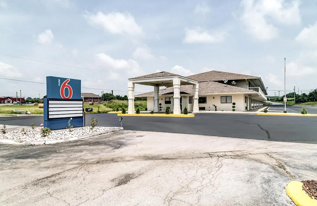 Motel 6-Berea, Ky-1