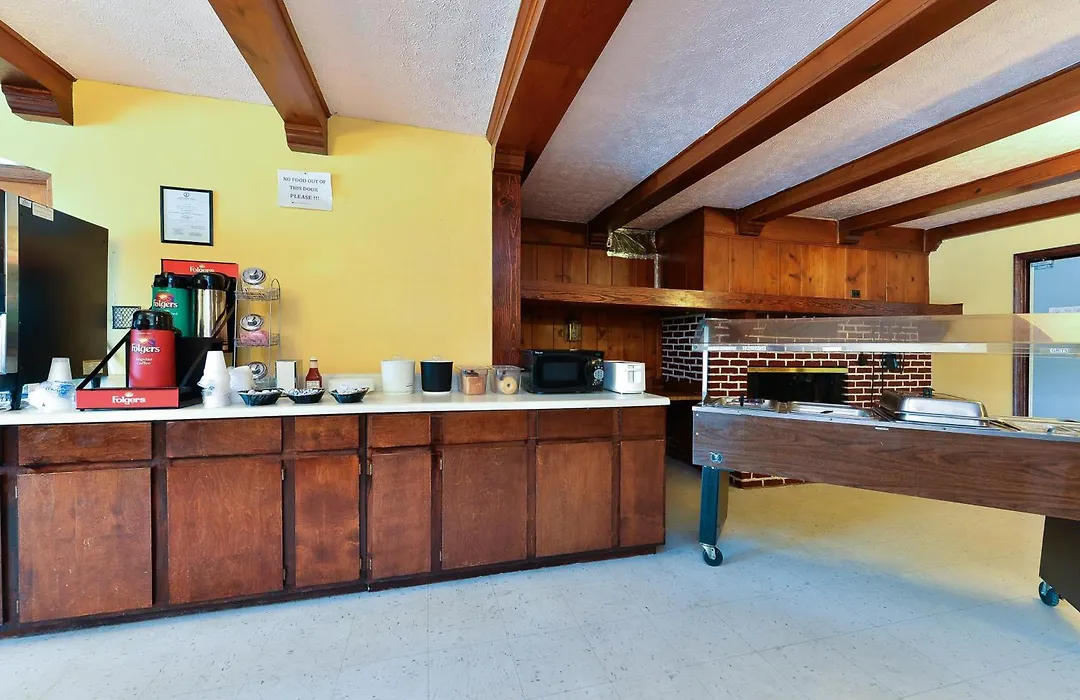 Americas Best Value Inn Suites South Boston-1
