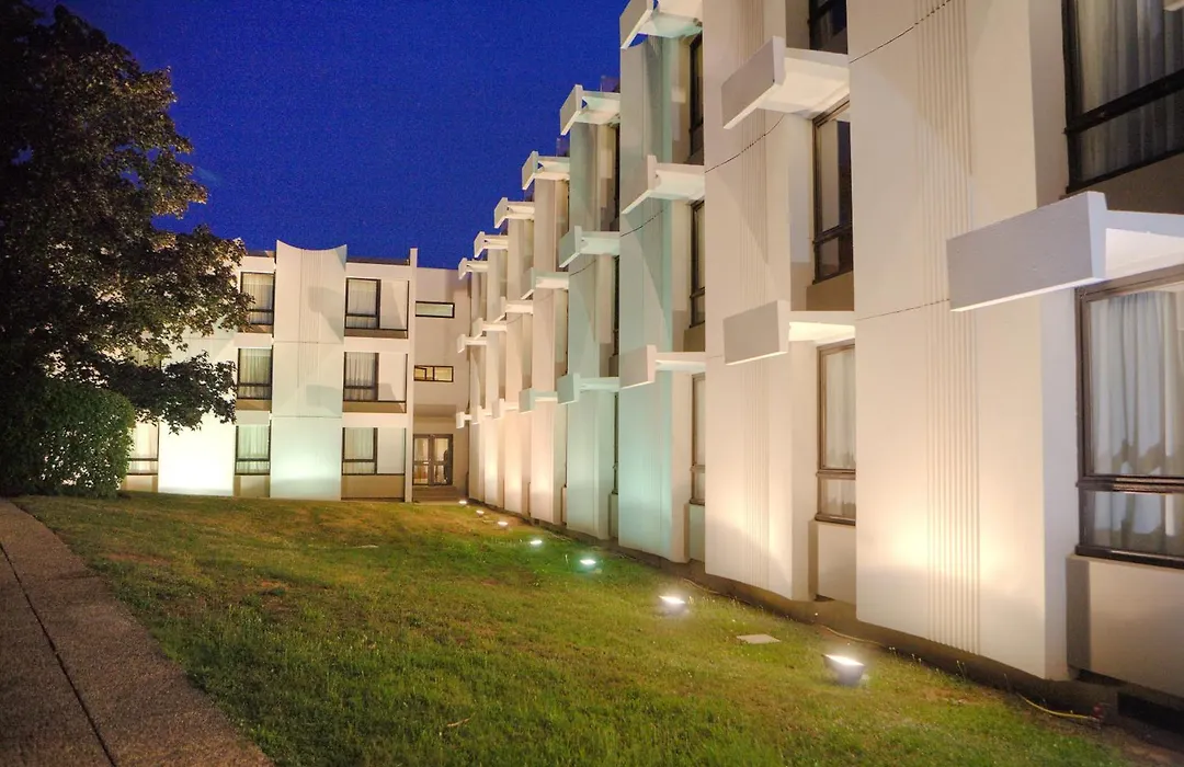 Best Western Saint-Etienne Porte du Forez-1