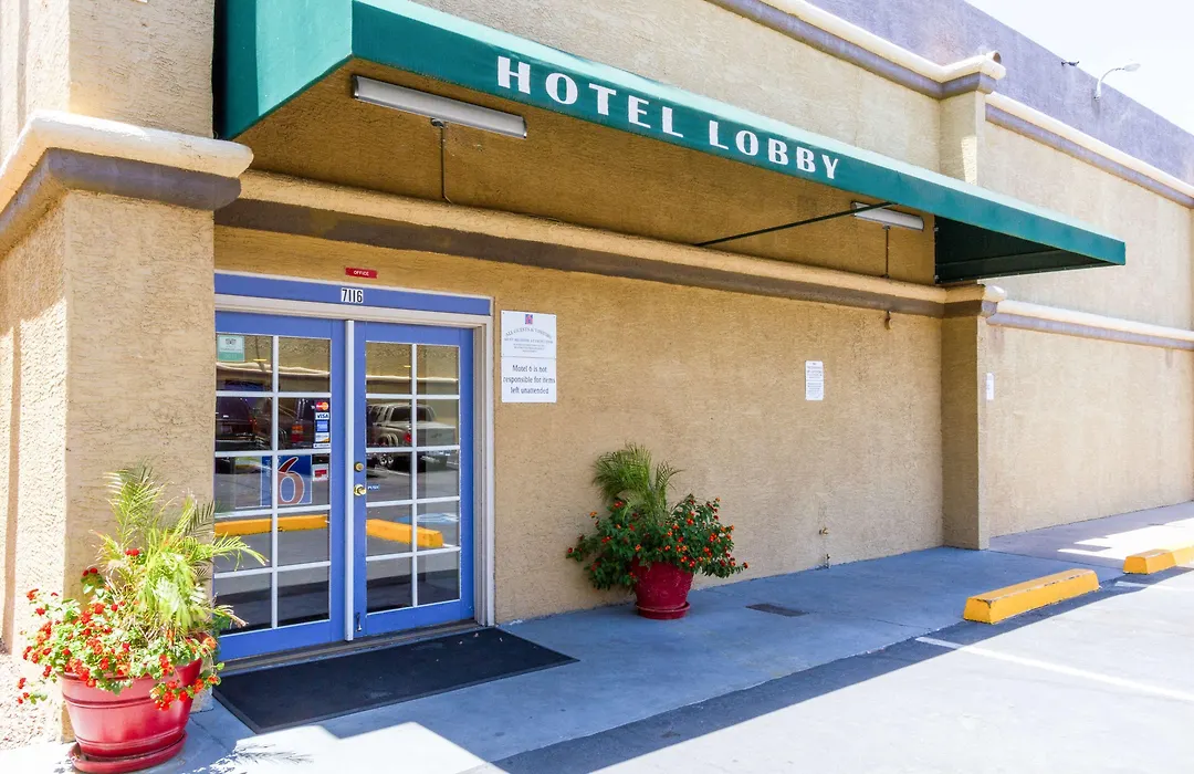 Motel 6 Glendale Phoenix-1