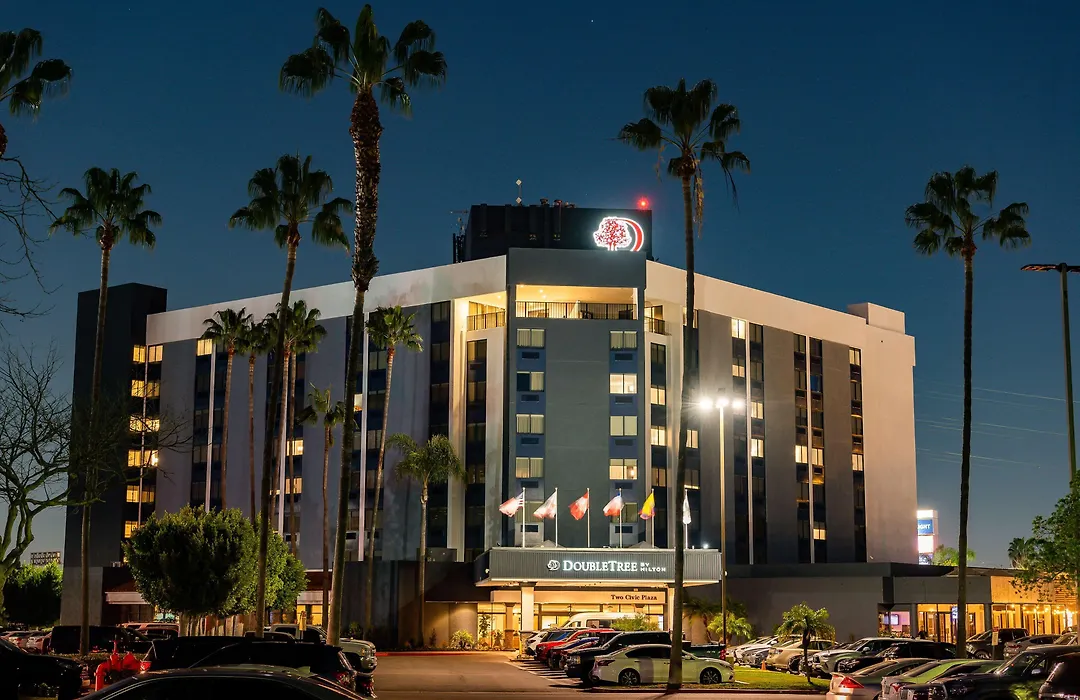 Doubletree By Hilton Carson-1