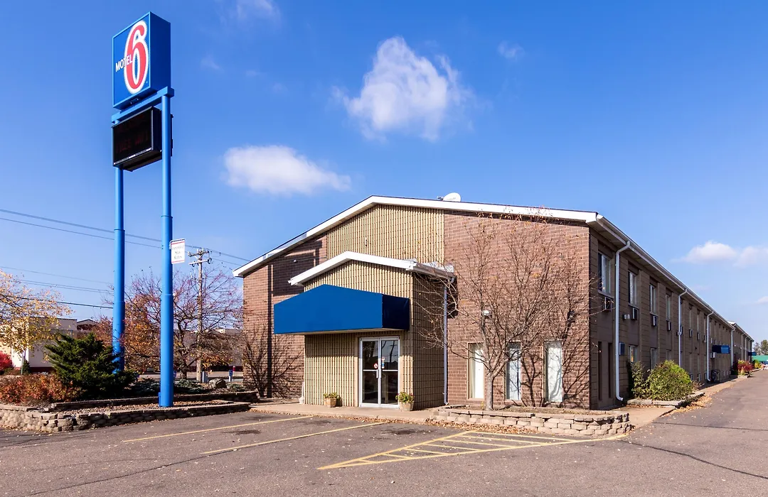 Motel 6-Eau Claire, Wi-1