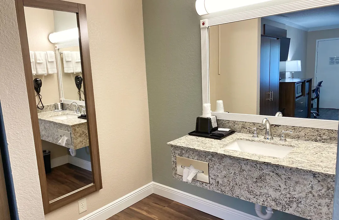 Roadstar Hotel Zephyrhills-1