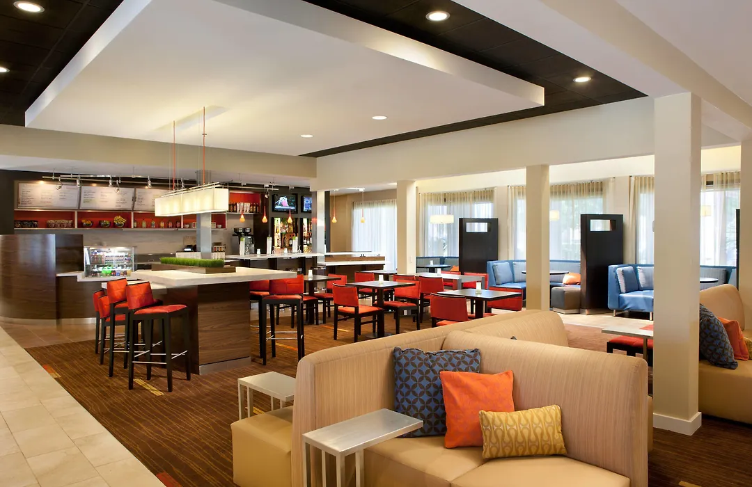 Courtyard By Marriott Bakersfield-1