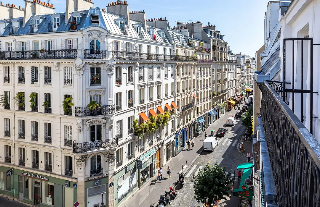 Hôtel BASSS-1