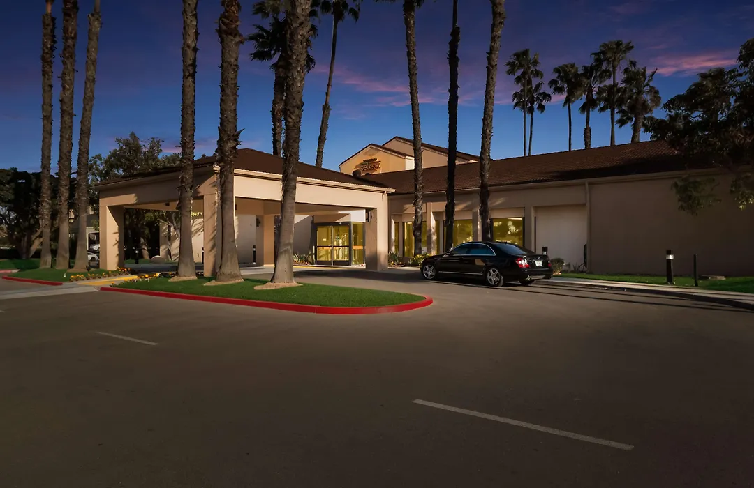 Sonesta Select Huntington Beach Fountain Valley-1