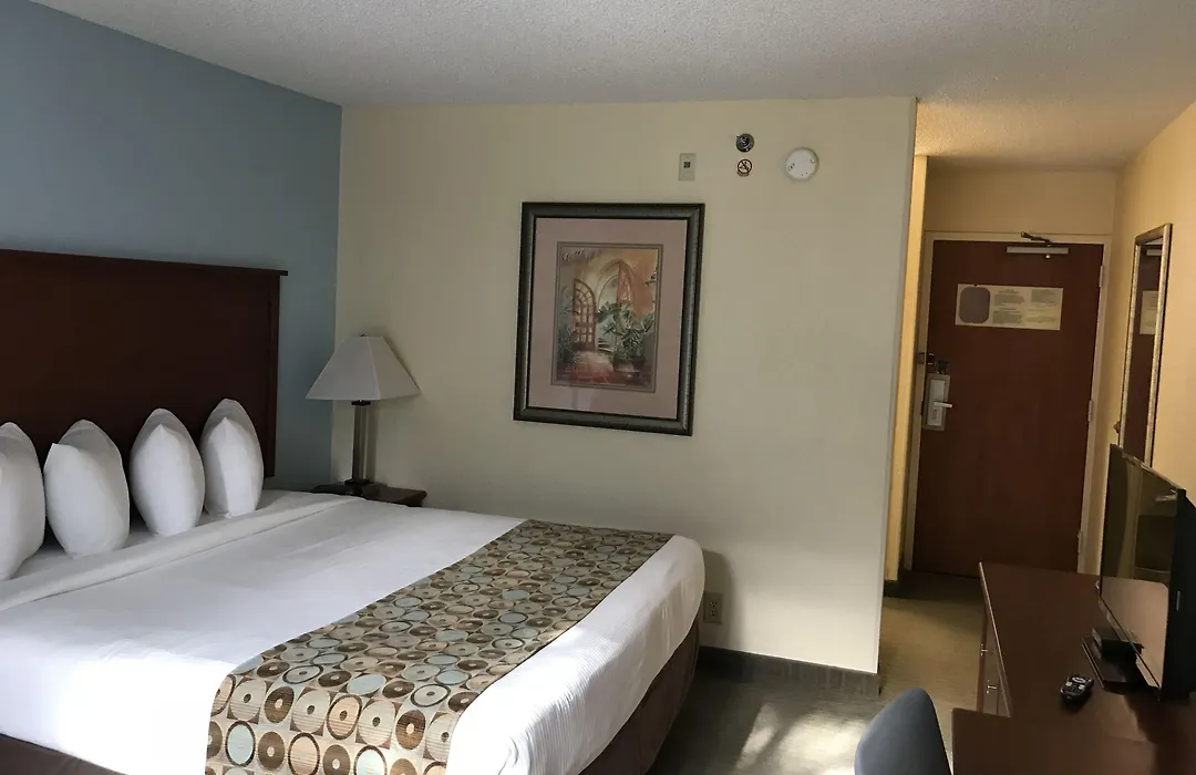 Baymont By Wyndham Gainesville I-75-1