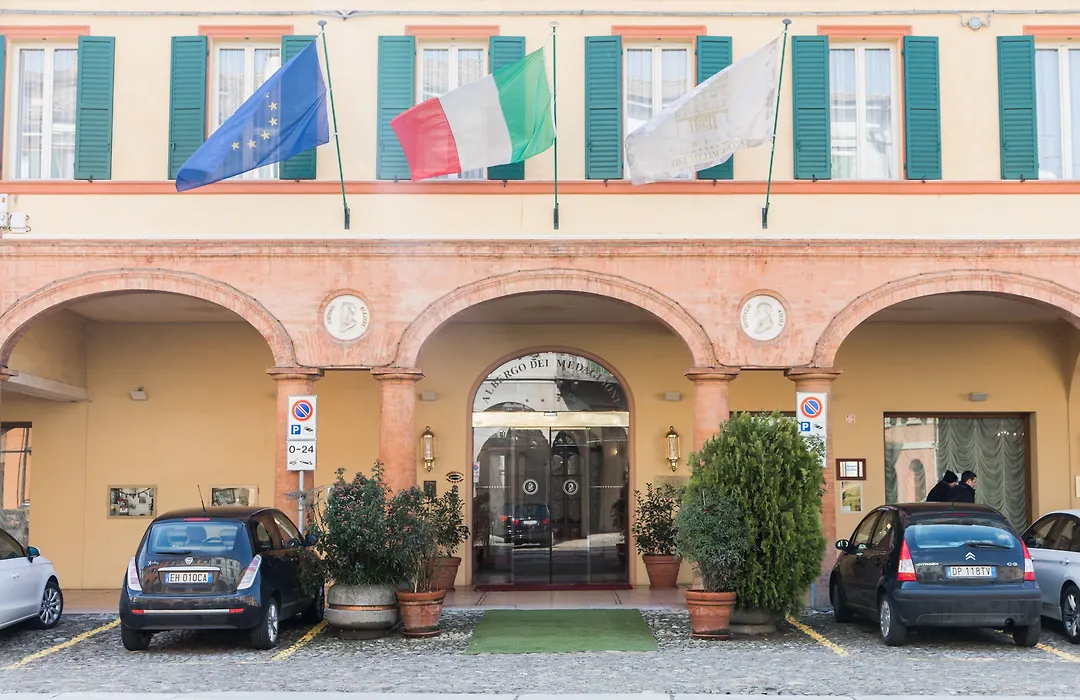 Phi Hotel Dei Medaglioni-1