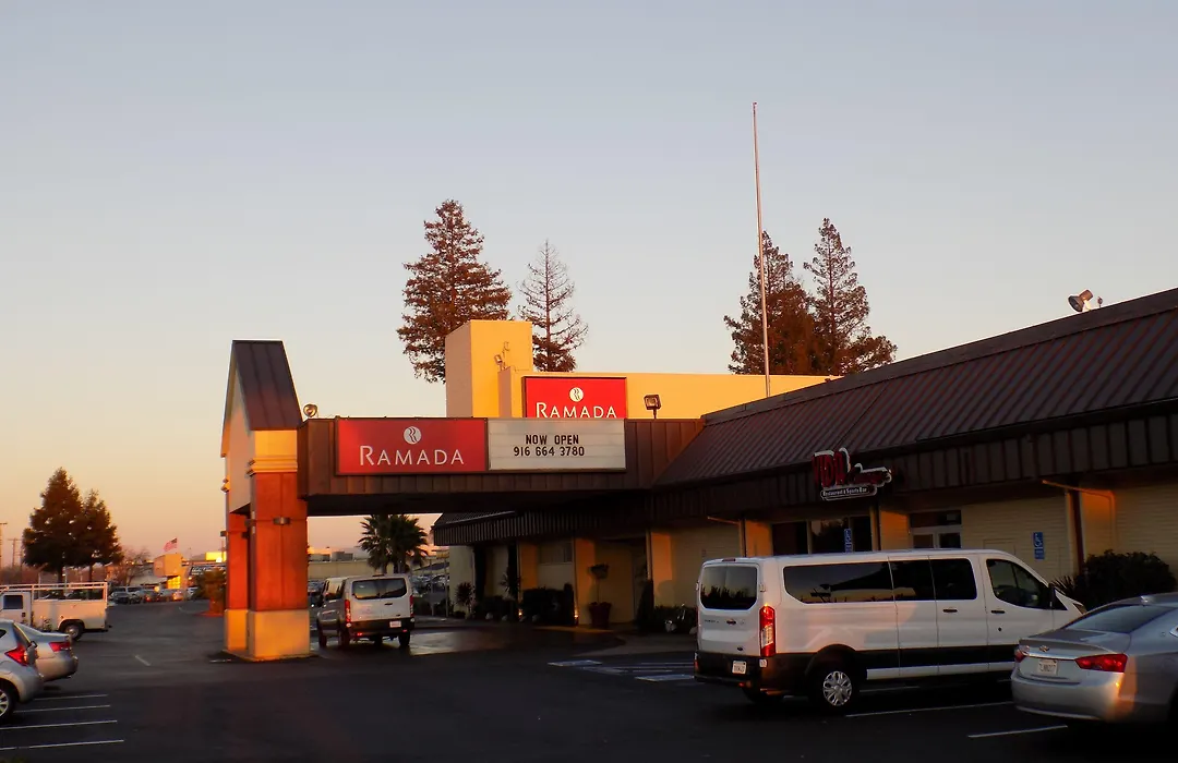 Ramada By Wyndham Sacramento-1