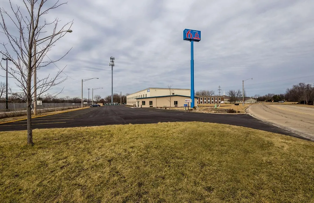 Motel 6 Peoria, Il-1