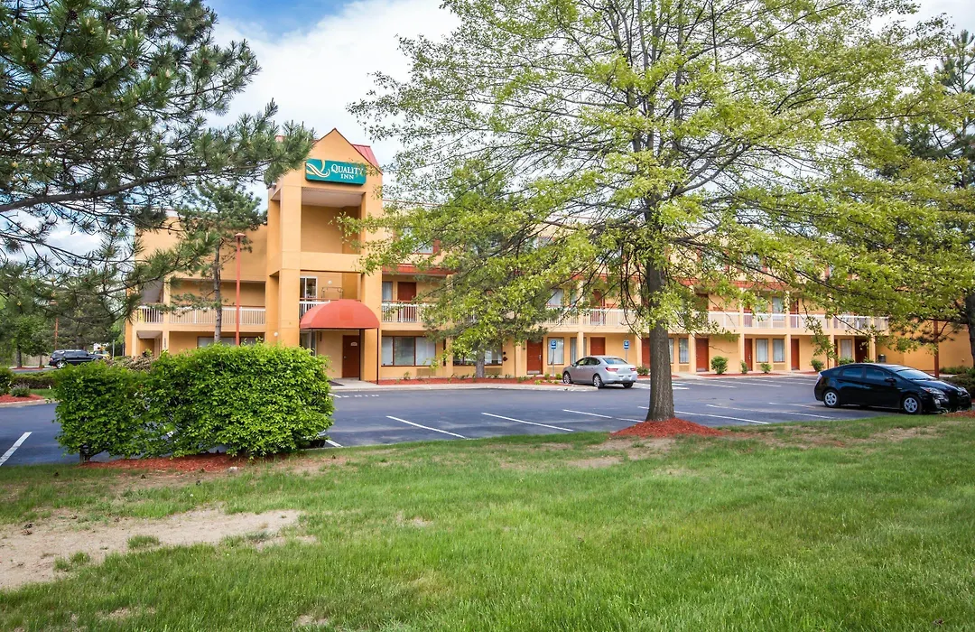 Quality Inn Colchester - Burlington-1