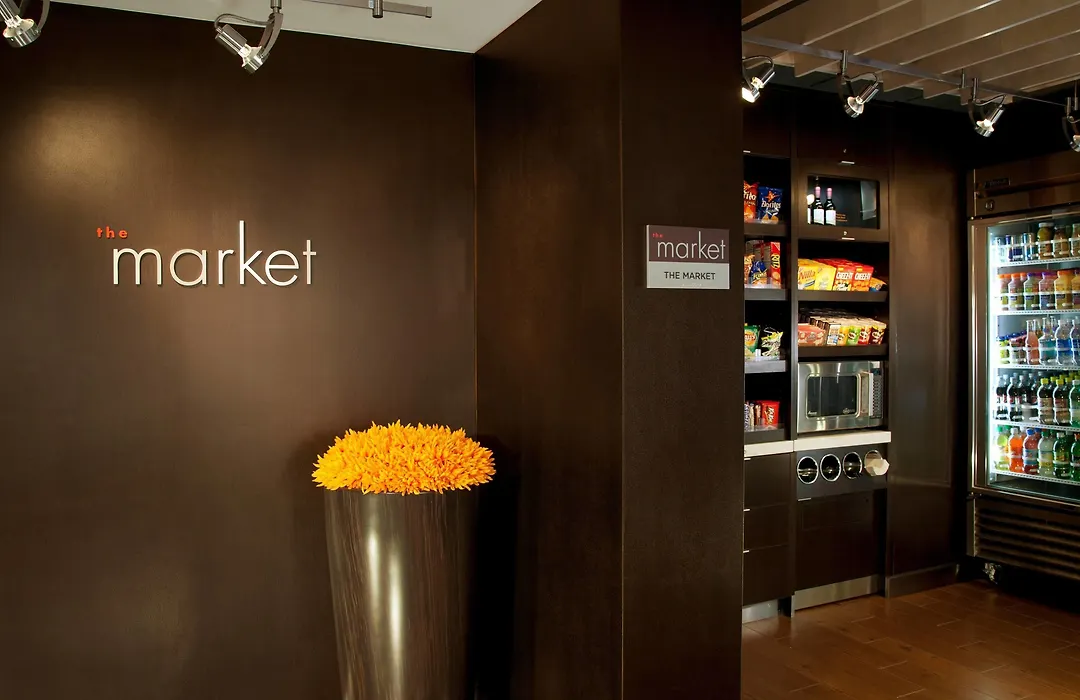 Courtyard By Marriott Norwalk-1