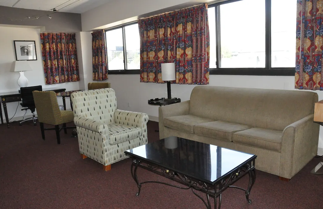 Stamford Suites (Adults Only)-1
