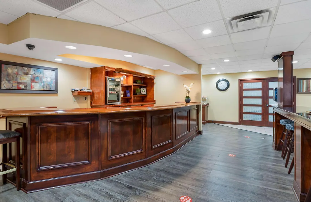 Best Western Louisville East Inn & Suites-1