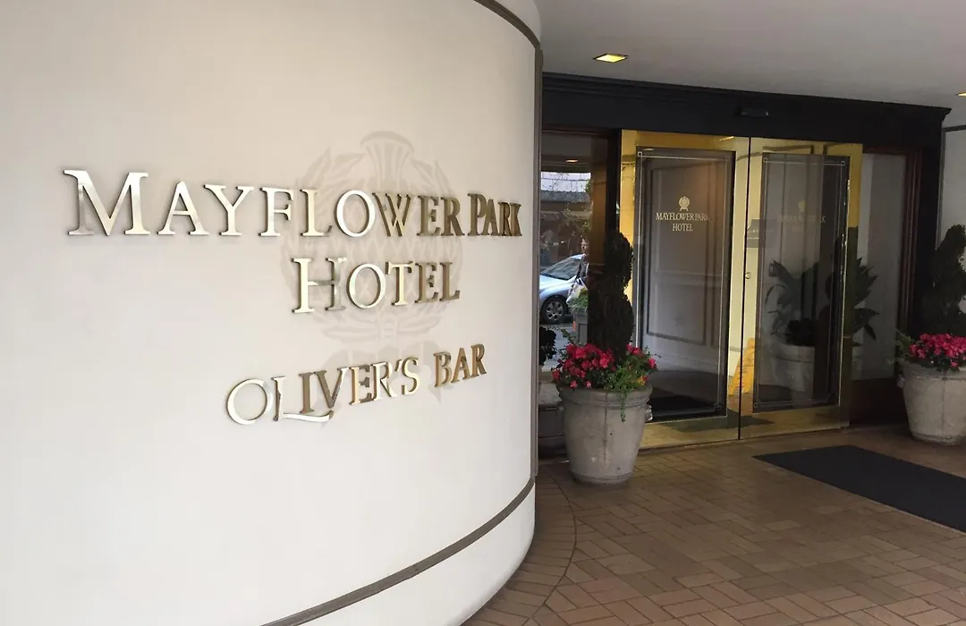 Mayflower Park Hotel-1