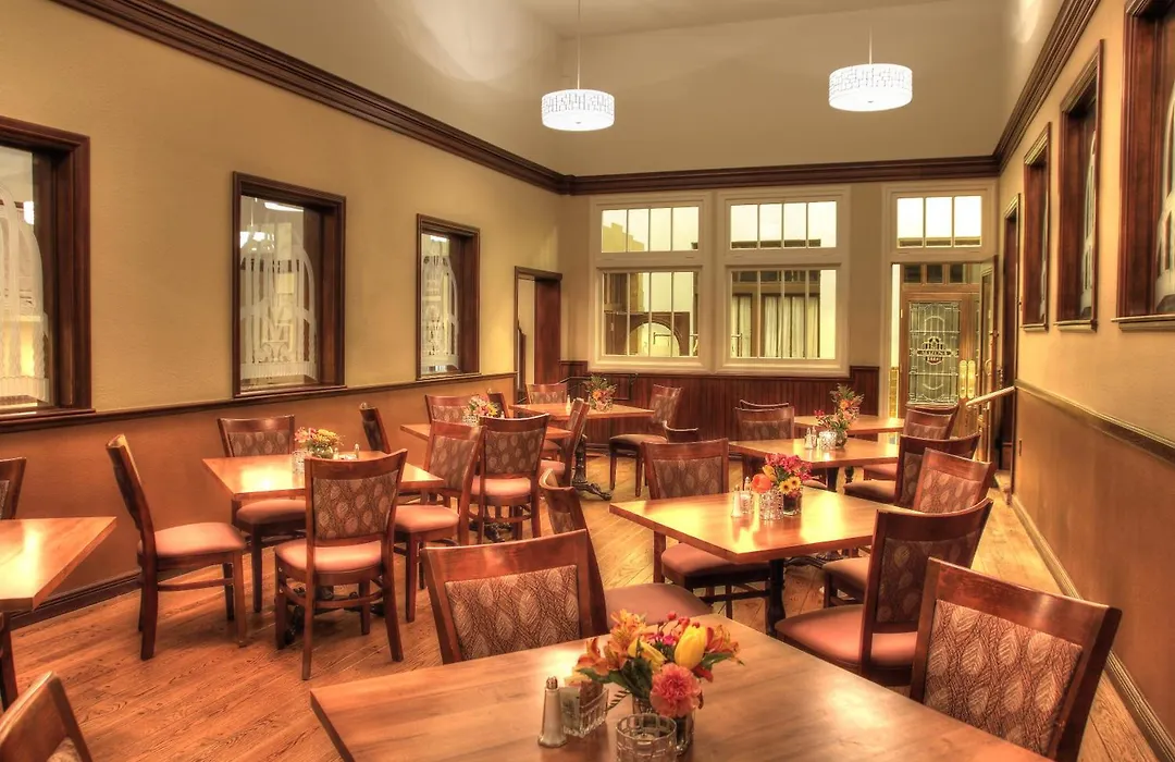 Hassayampa Inn-1