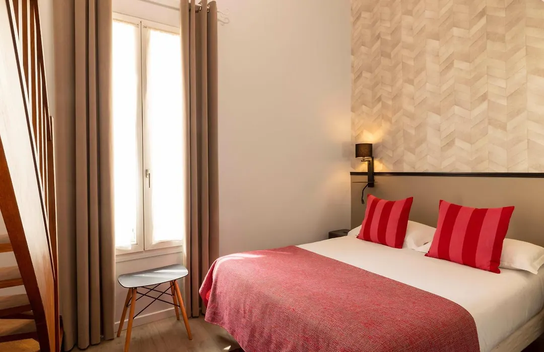 Hotel Espace Champerret-1