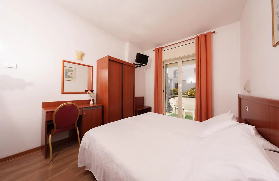 Aequa Hotel-1