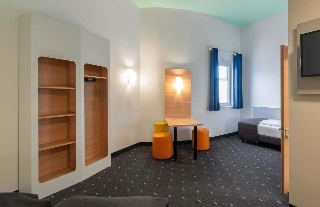 B&B HOTEL Wuppertal City-Süd-1