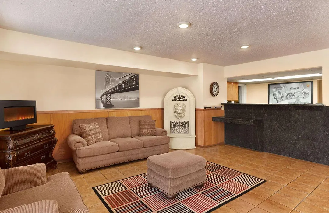 Super 8 By Wyndham Waco University Area-1