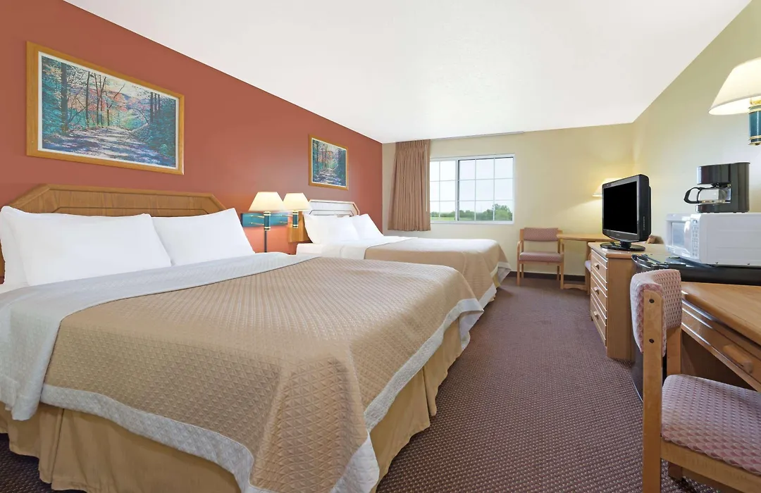 Days Inn By Wyndham Cameron-1