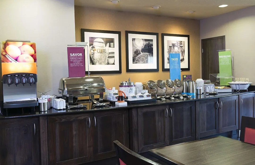 Hampton Inn Mount Pleasant-1