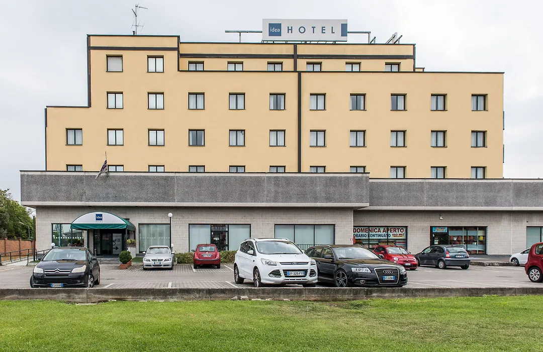 Idea Hotel Piacenza-1