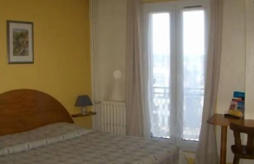 Hotel De Paris Et Des Voyageurs-1