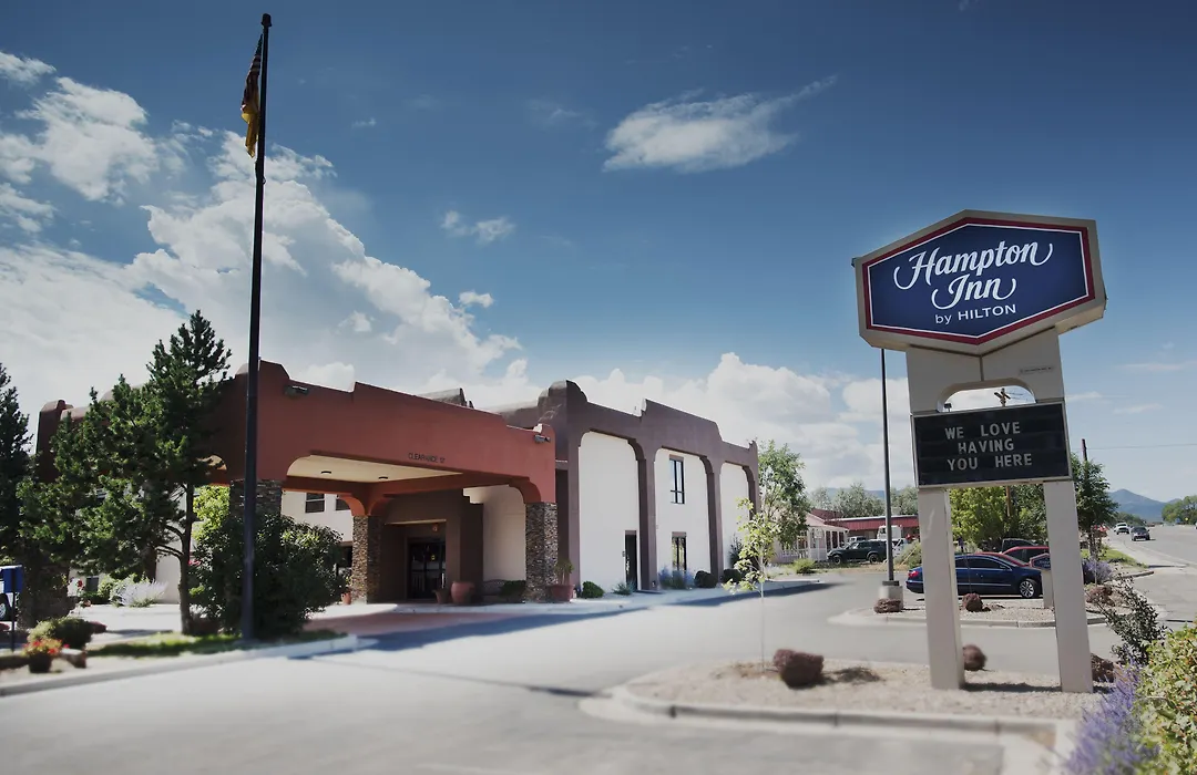 Hampton Inn Taos-1