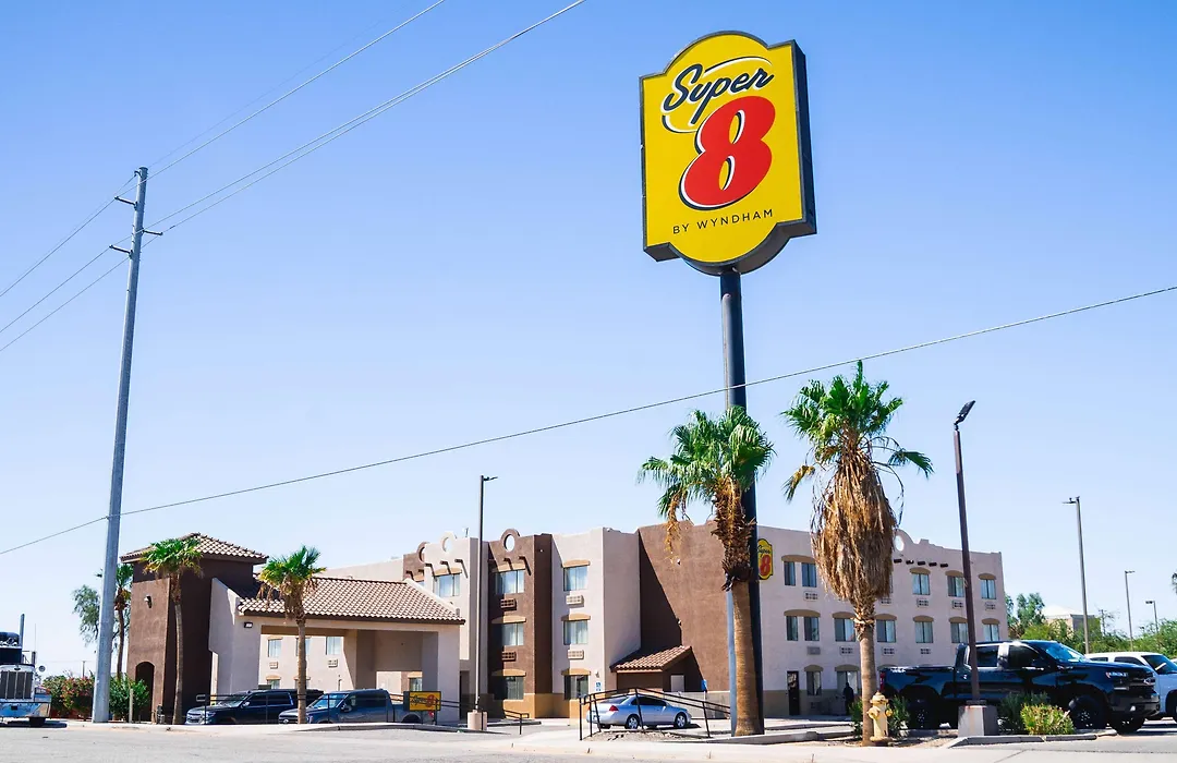 Super 8 By Wyndham Yuma-1