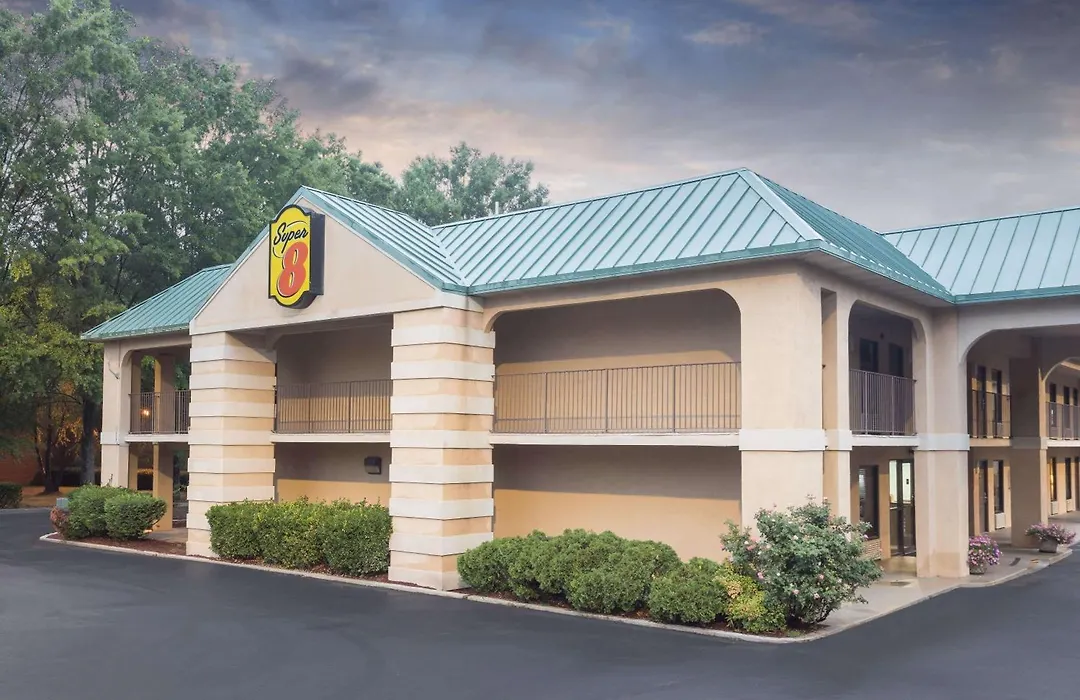 Super 8 By Wyndham Lithonia-1