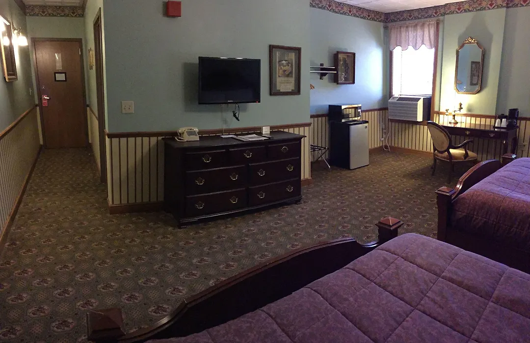 Hotel Millersburg-1