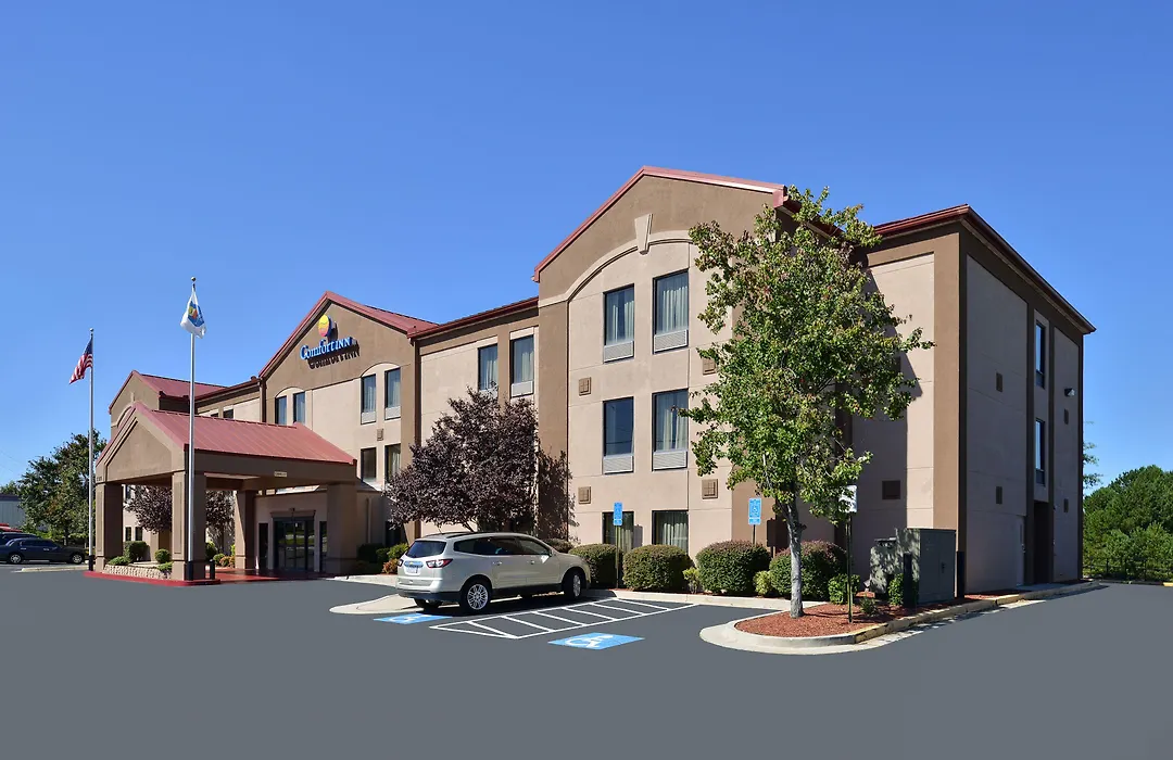 Comfort Inn & Suites At Stone Mountain-1