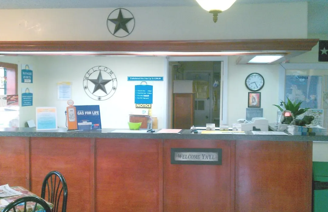 Days Inn By Wyndham Snyder-1