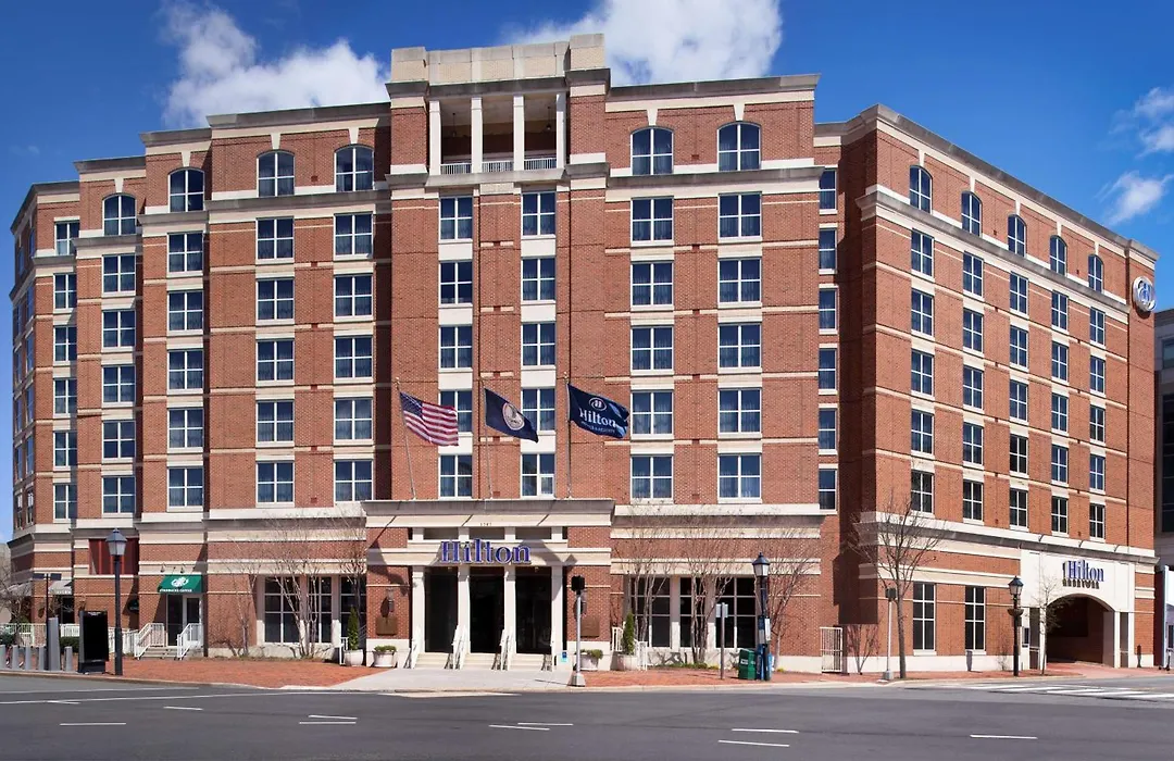 Hilton Alexandria Old Town-1