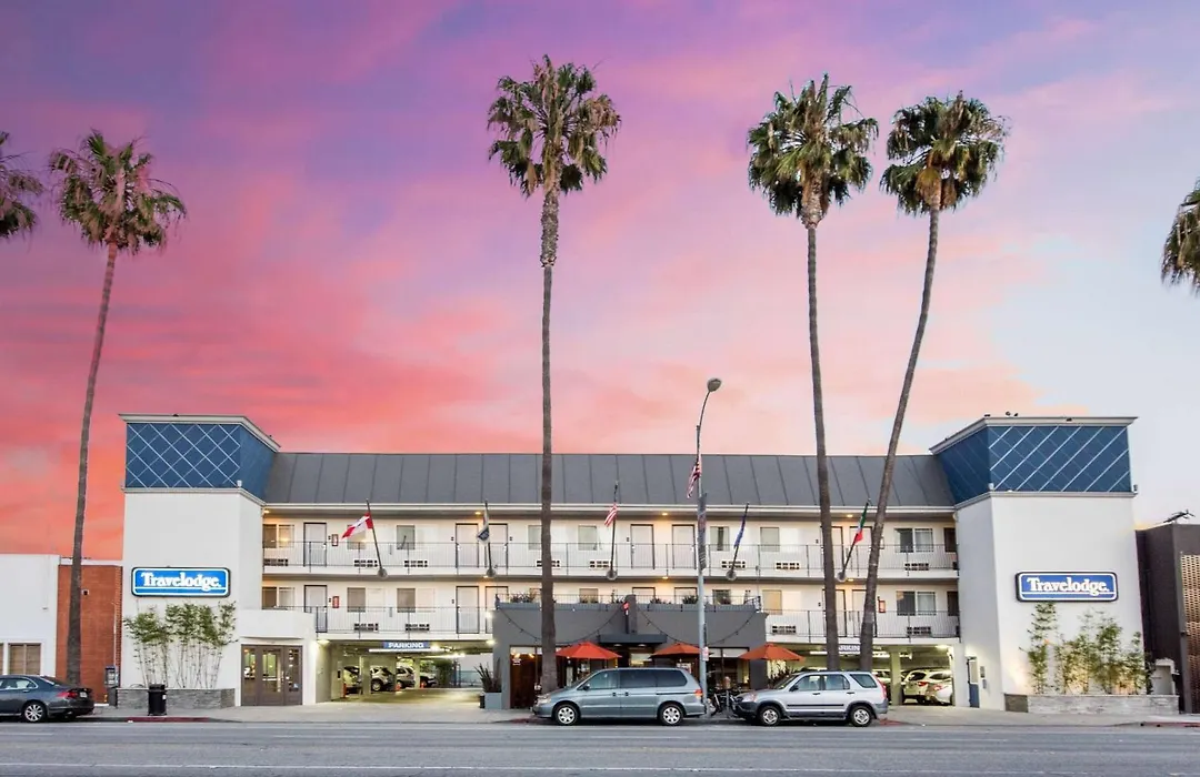 Travelodge By Wyndham Culver City-1