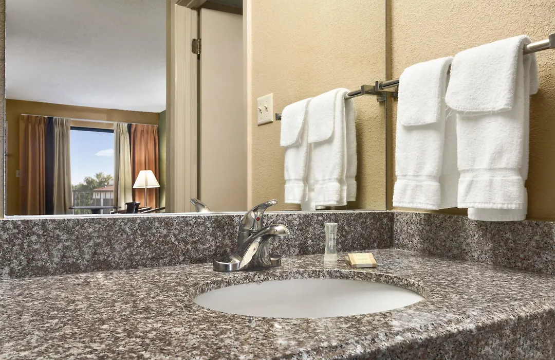 Super 8 By Wyndham Hattiesburg North - University Area-1
