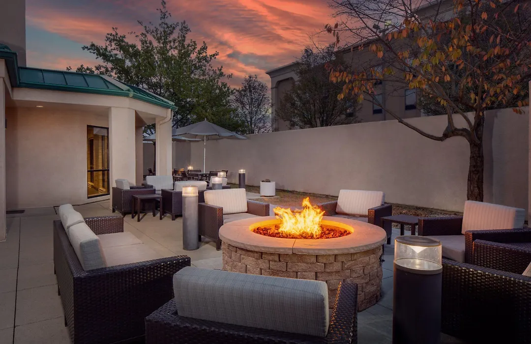 Courtyard By Marriott Dayton North-1