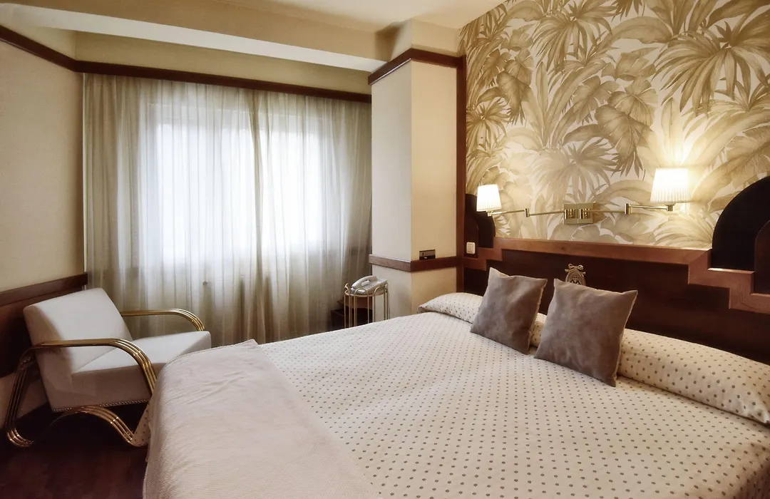 Hotel Maria Luisa-1