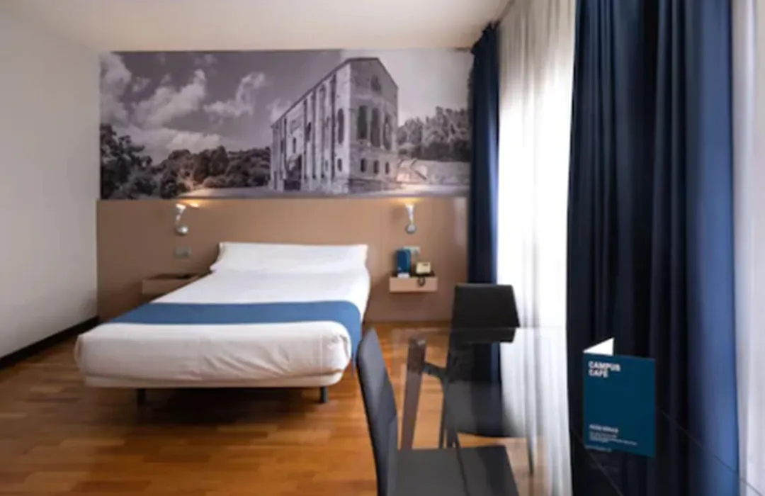 Aparthotel Campus-1