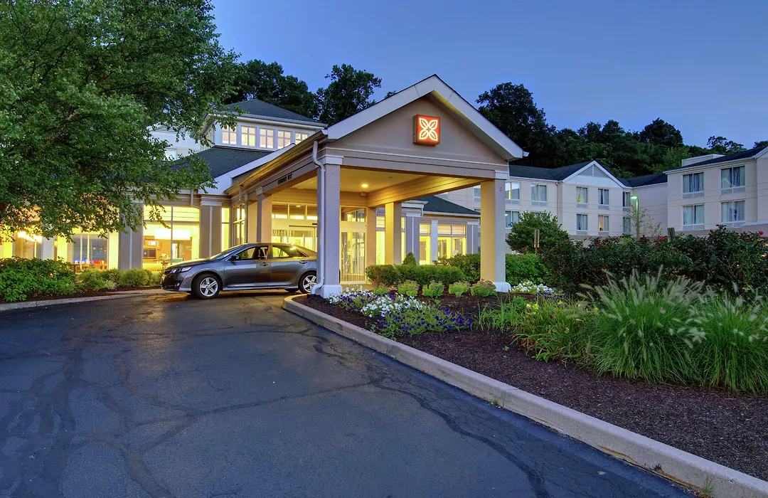 Hilton Garden Inn Norwalk-1