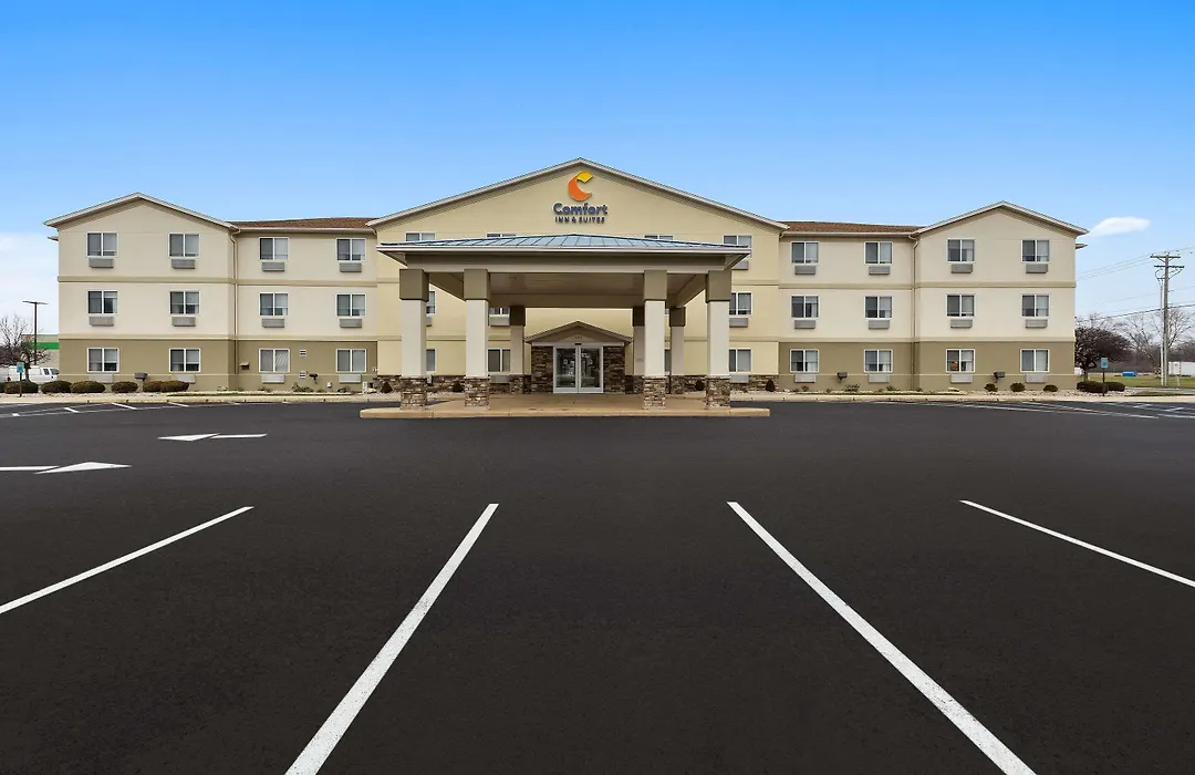 Comfort Inn & Suites Fremont-1