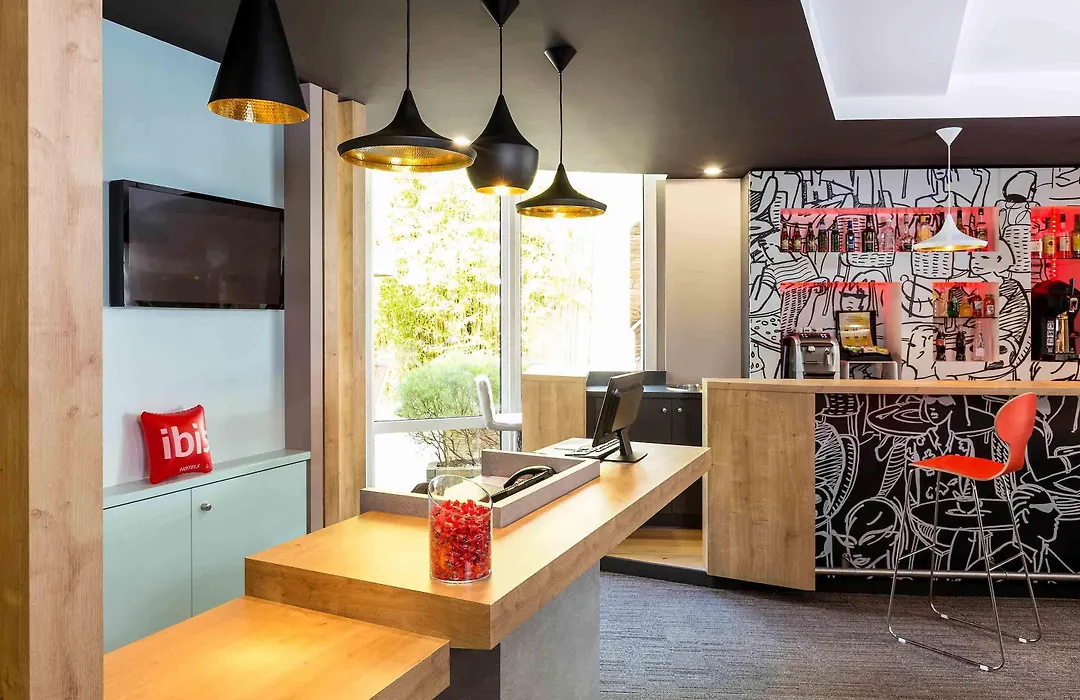 ibis Lannion-1