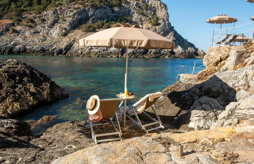 Boutique Hotel Torre Di Cala Piccola-1