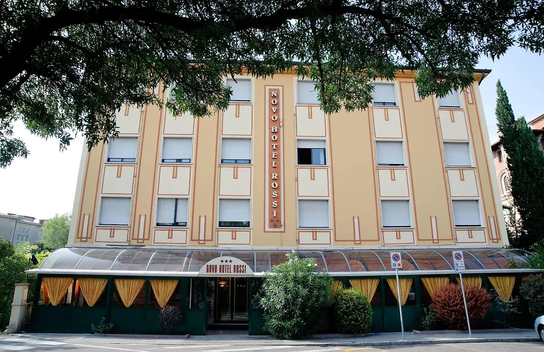 Novo Hotel Rossi-1