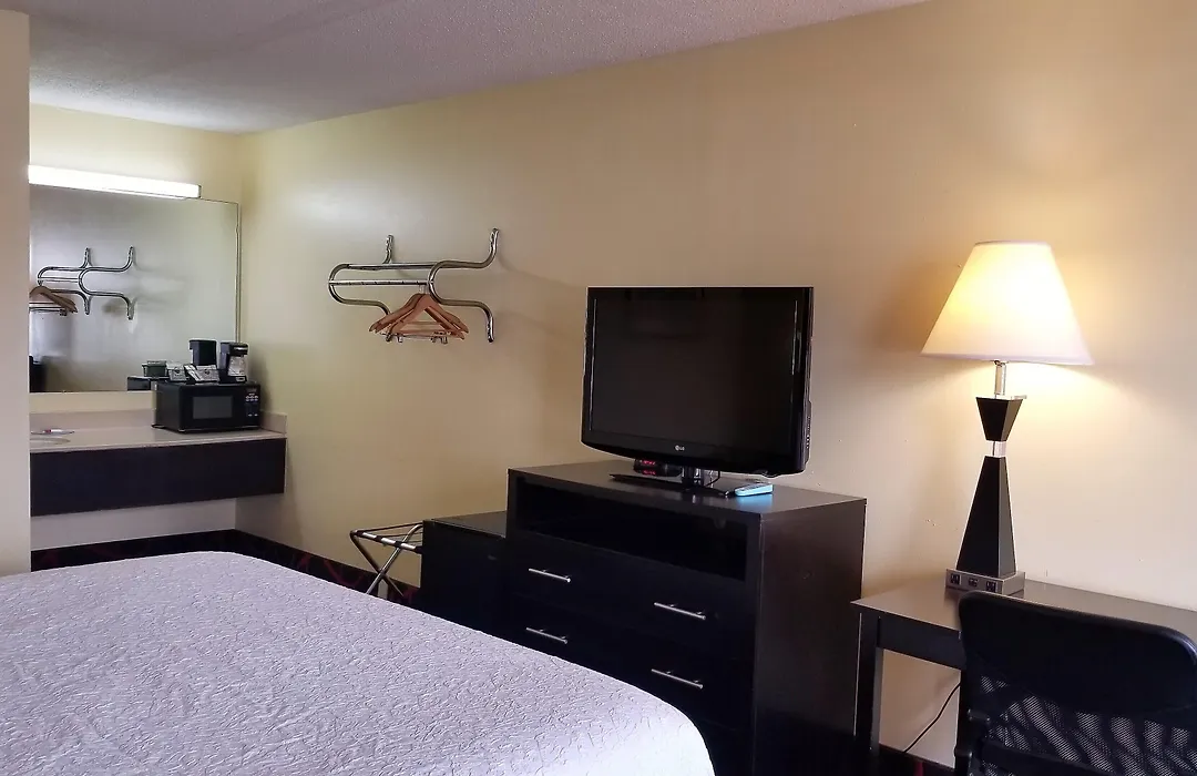 Travelodge By Wyndham Richmond In-1