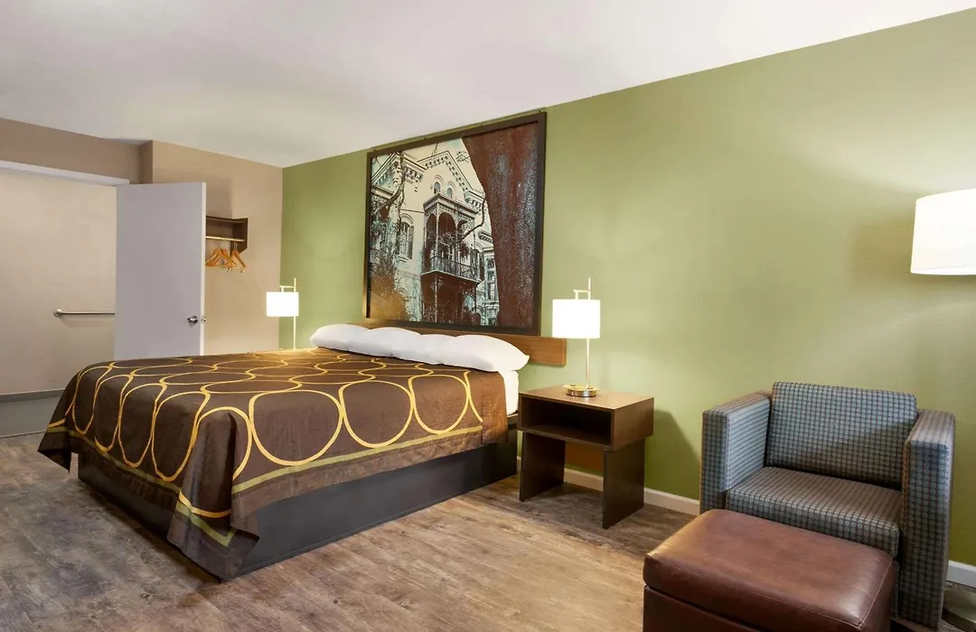 Super 8 By Wyndham Brookhaven-1